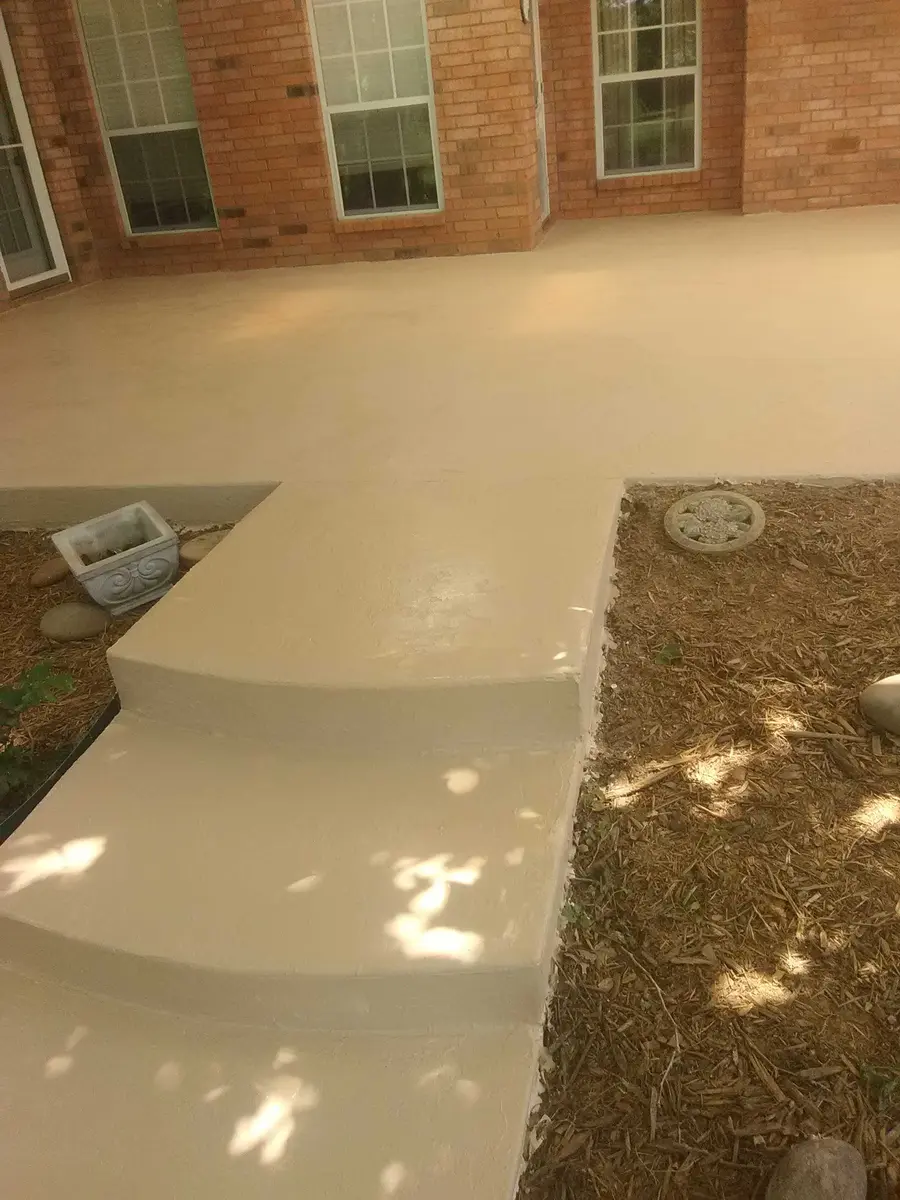 Patio after warm cream decorative finishing
